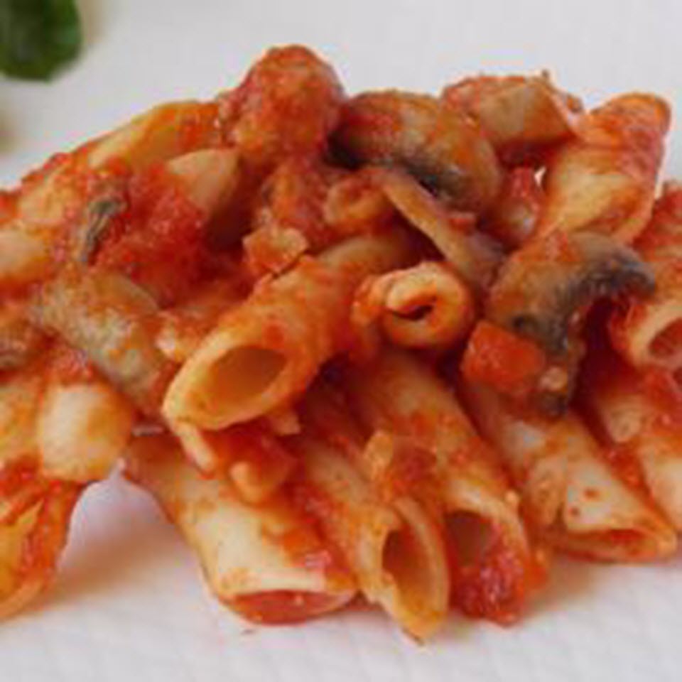 Pasta with Tomato Sauce, Sausage, and Mushrooms