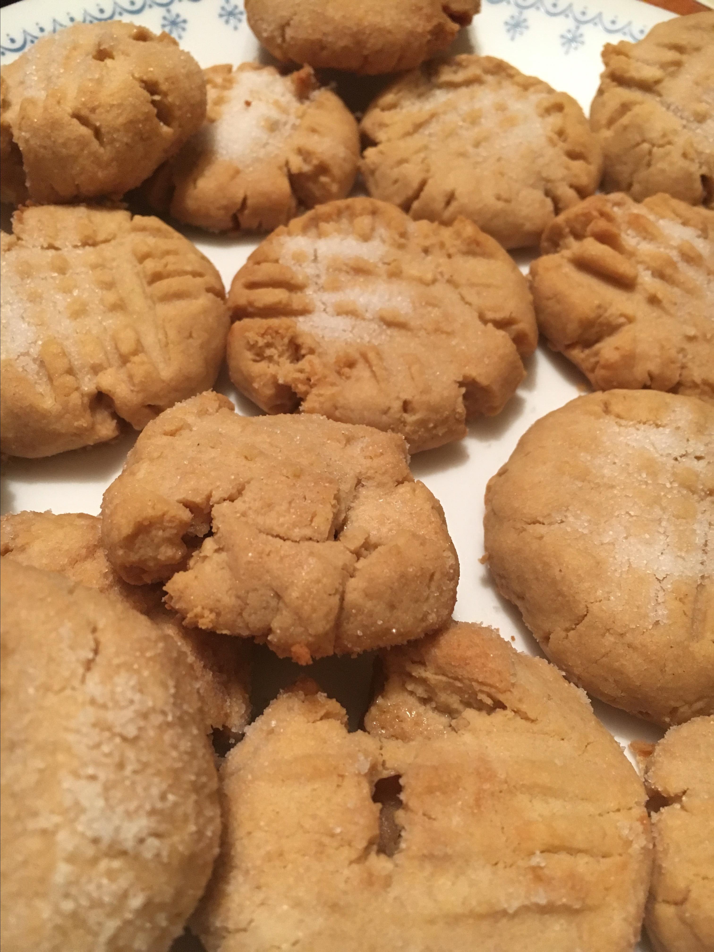 Peanut Butter Cookies with Truvia® Baking Blend