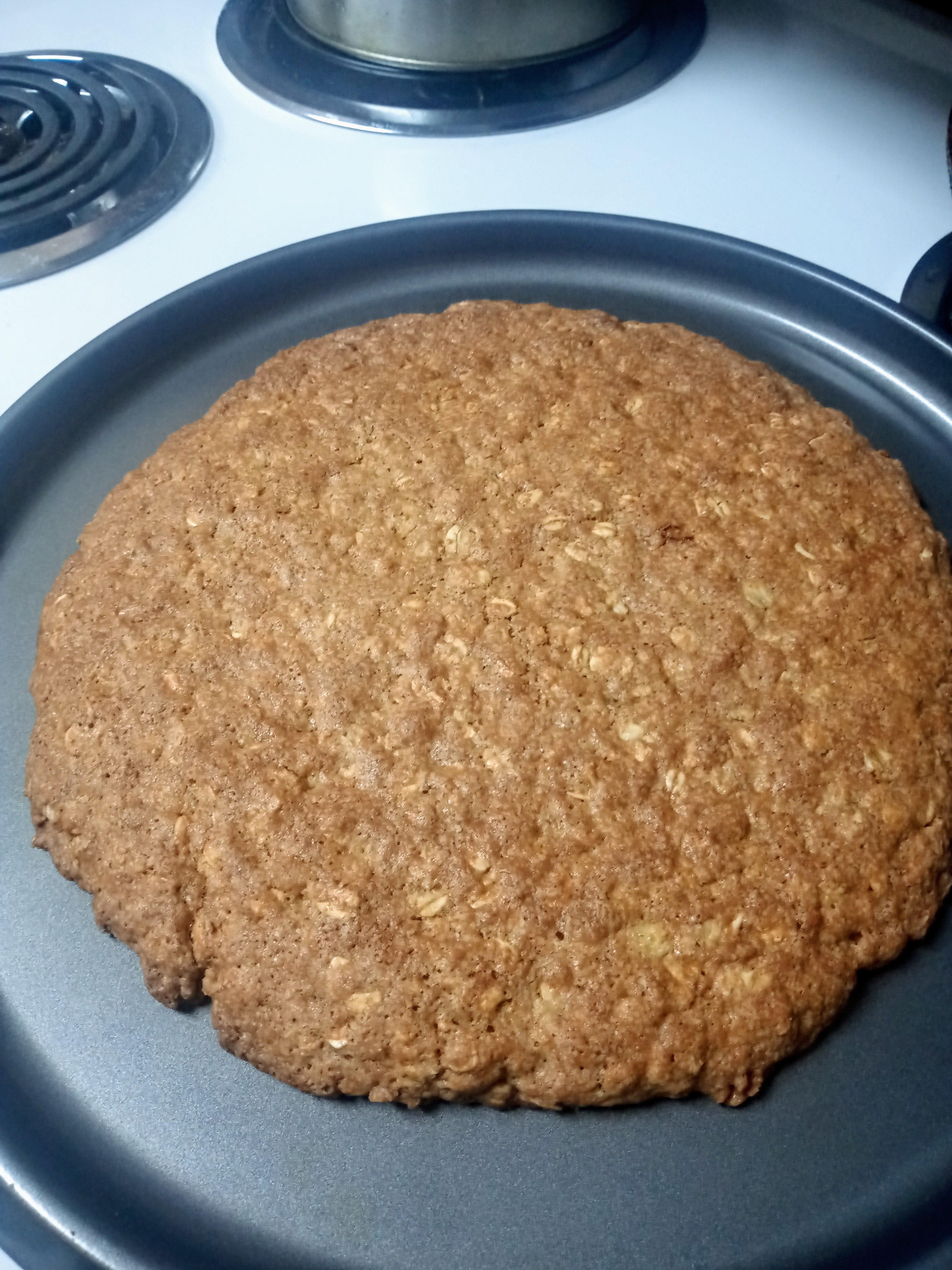 Pizza Pan Oatmeal Cookie