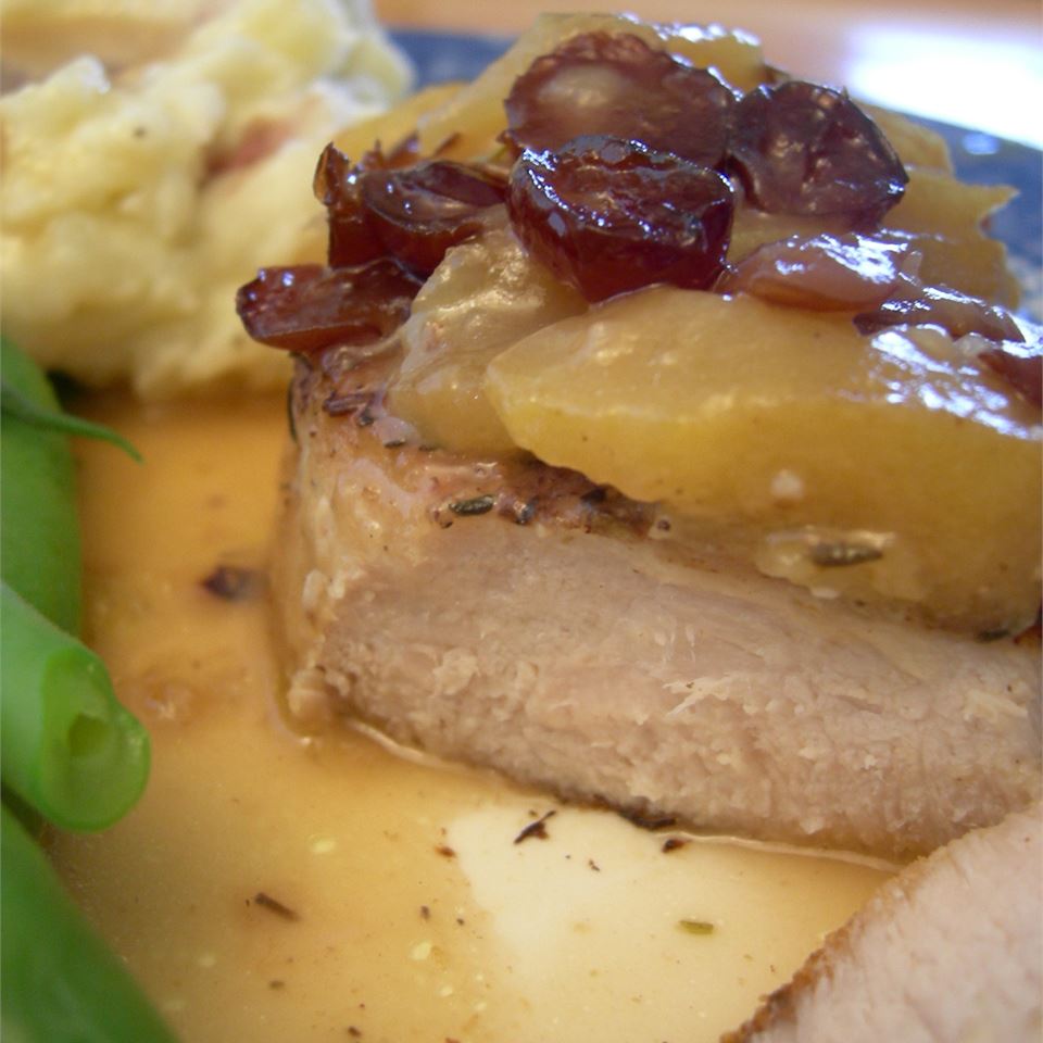 Pork Chops with Apples and Raisins