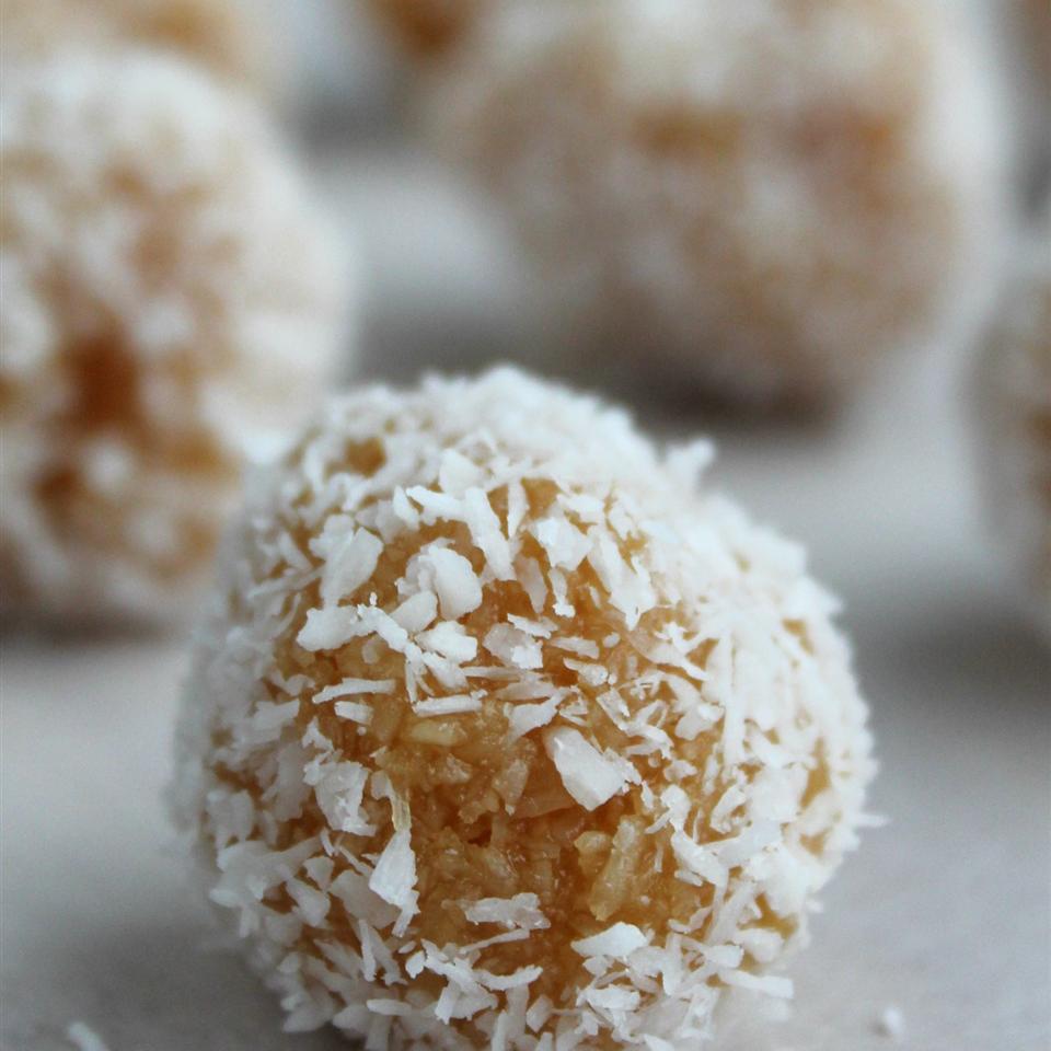 Qumbe (East African Coconut Candy)