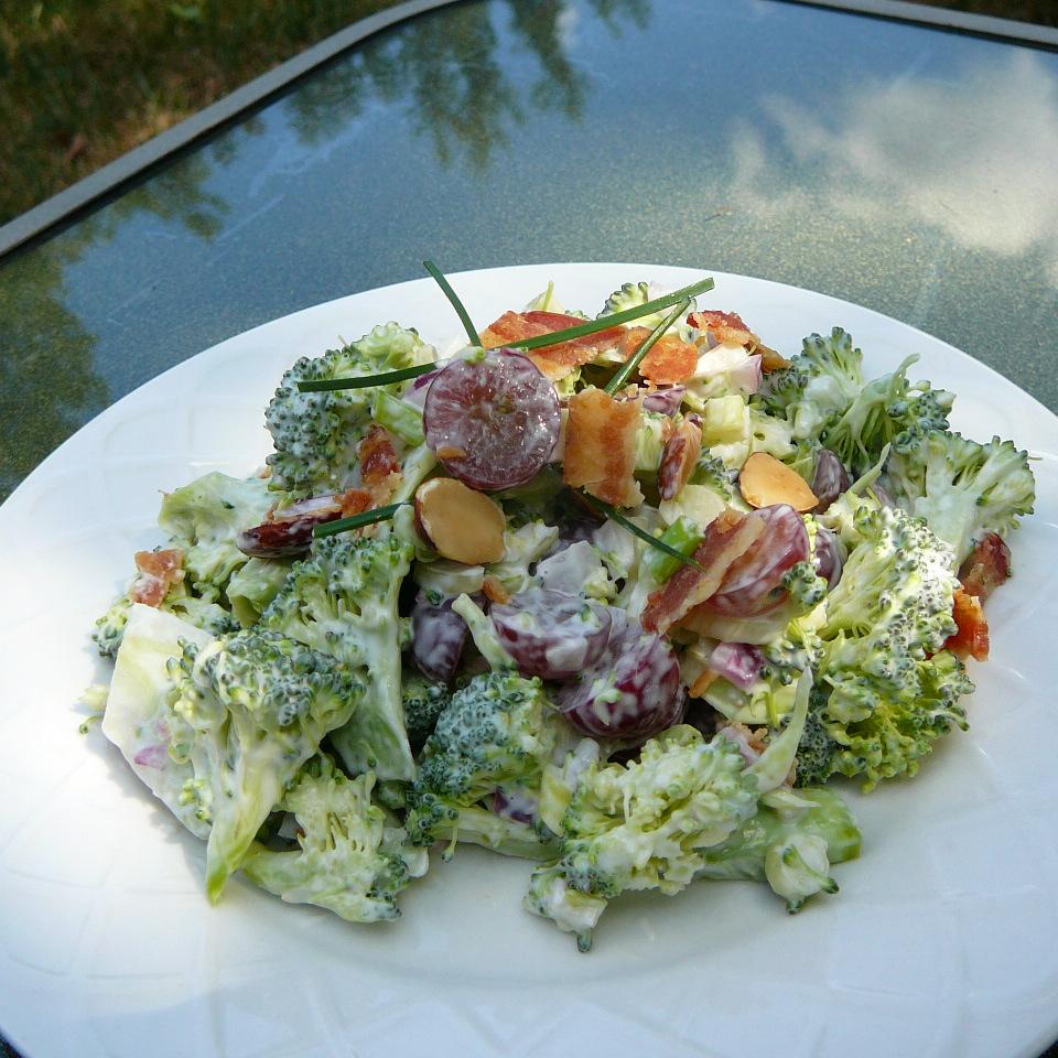 Red Broccoli Salad