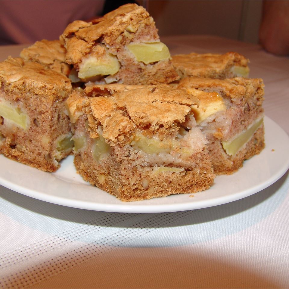 Romanian Apple Cake