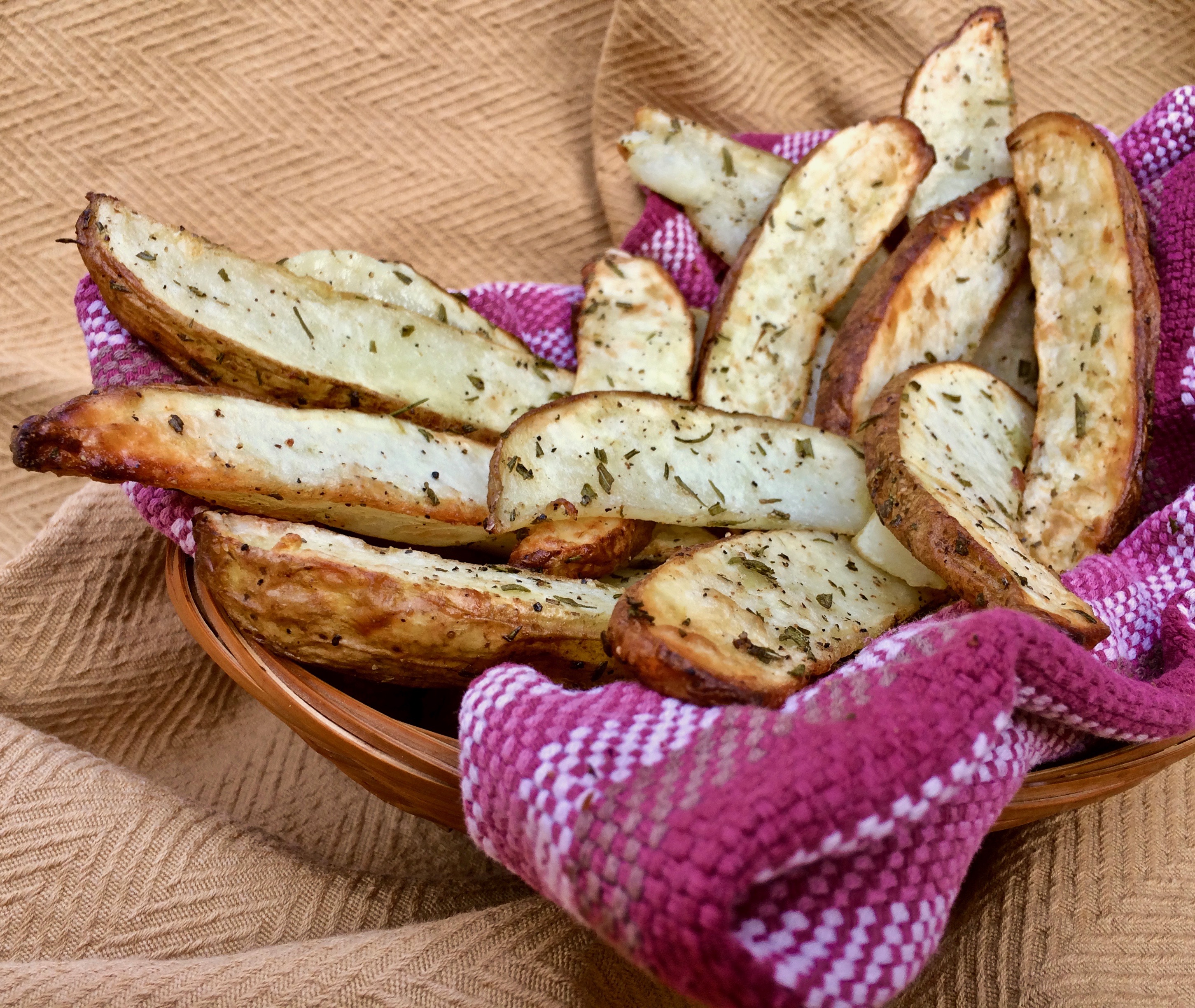 Rosemary Potato Wedges for the Air Fryer