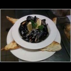 Seafood Alfredo with Mussels