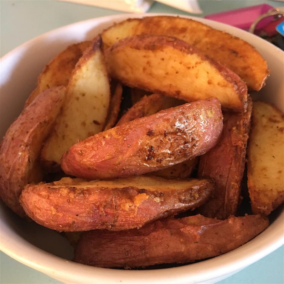 Seasoned Baked Potato Wedges