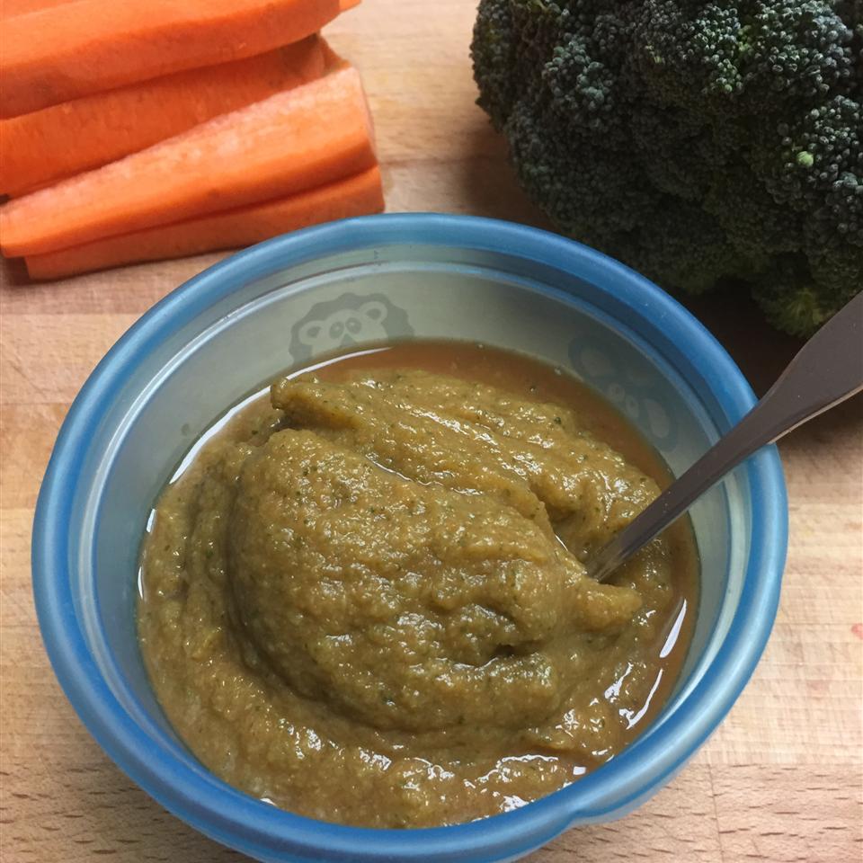 Second Baby Food: Carrots and Broccoli