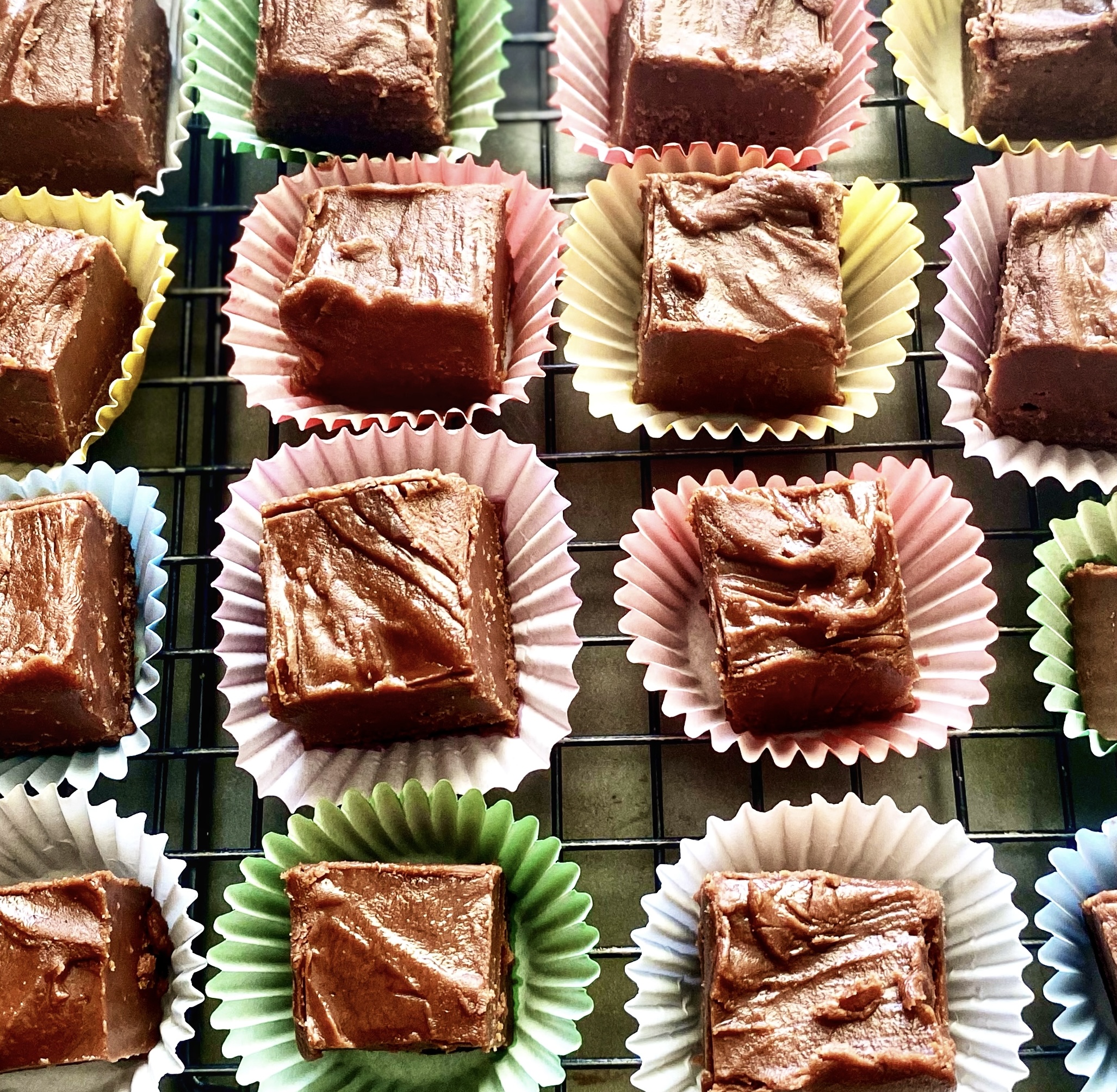 Simple and Amazing Peanut Butter-Chocolate Fudge
