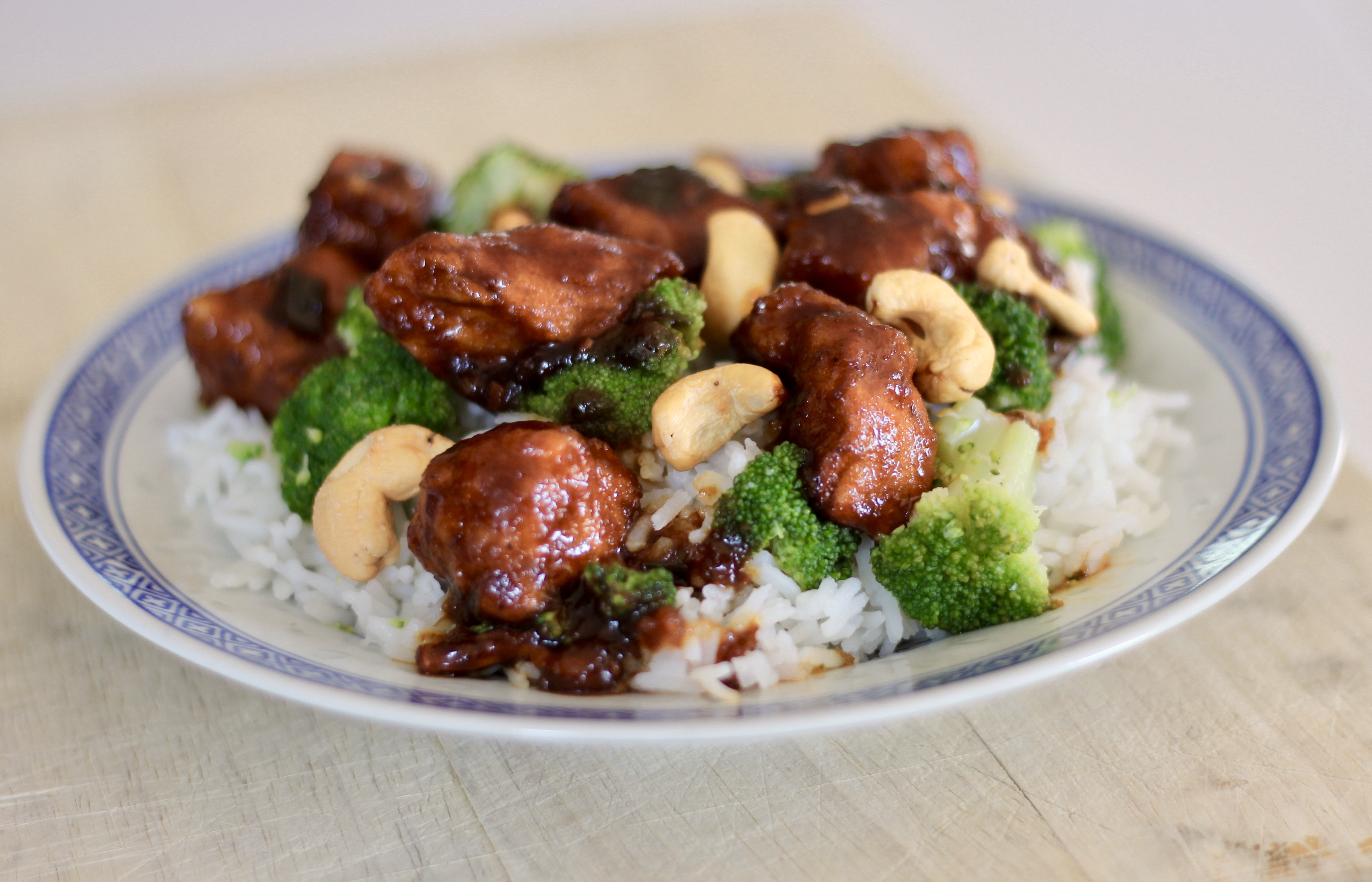 Slow-Cooked Cashew Chicken
