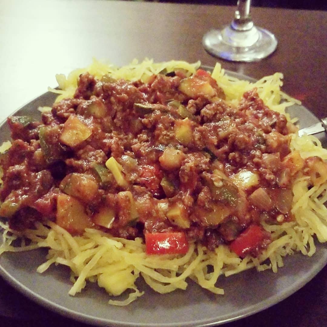 Spaghetti Squash Spaghetti with Meat Sauce