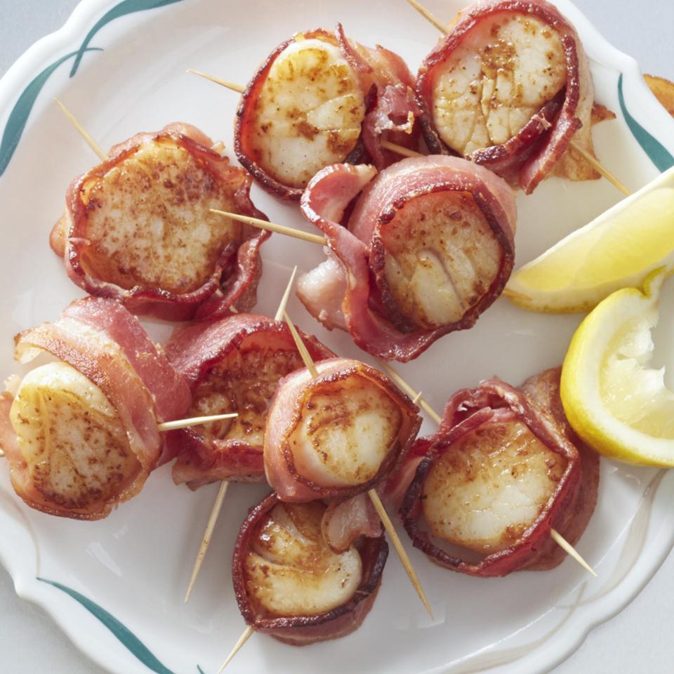 Spicy Bacon-Wrapped Scallops