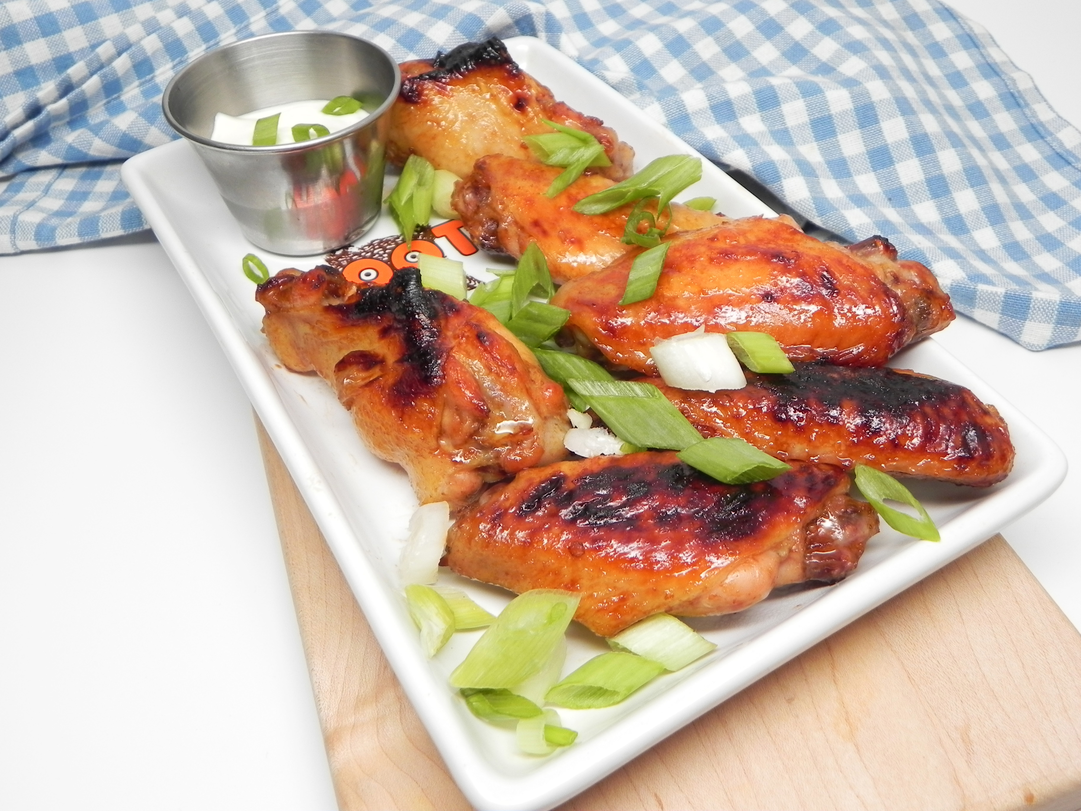 Spicy Balsamic-Glazed Chicken Wings