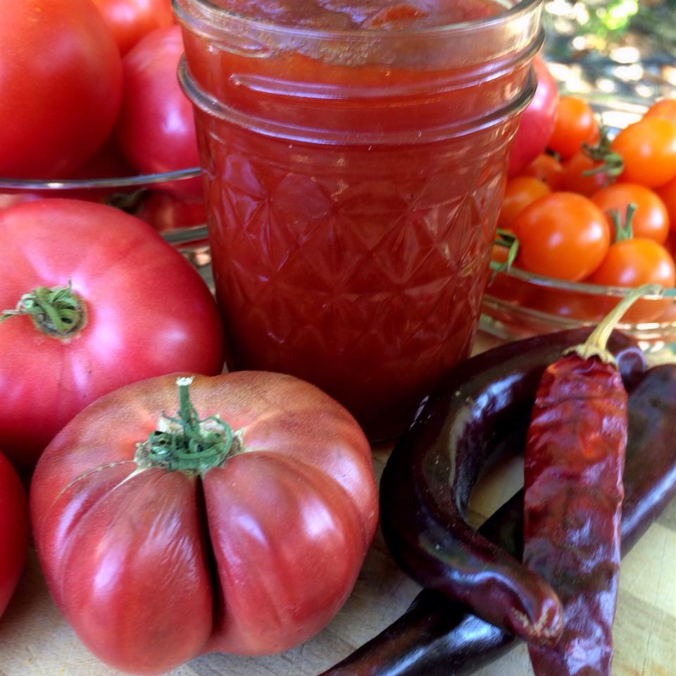 Spicy Cayenne Tomato Jam
