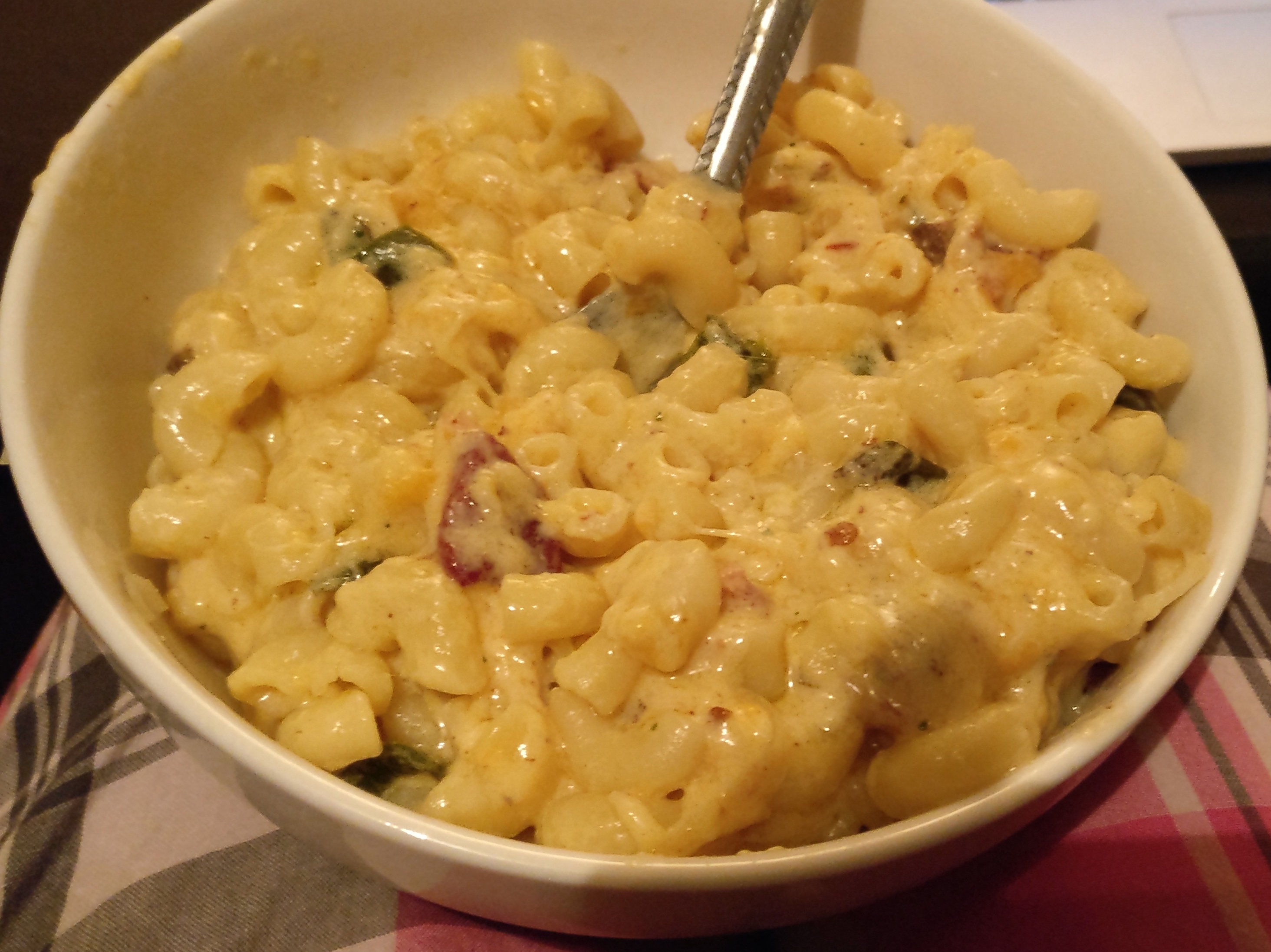 Spicy Jalapeno-Bacon Mac and Cheese