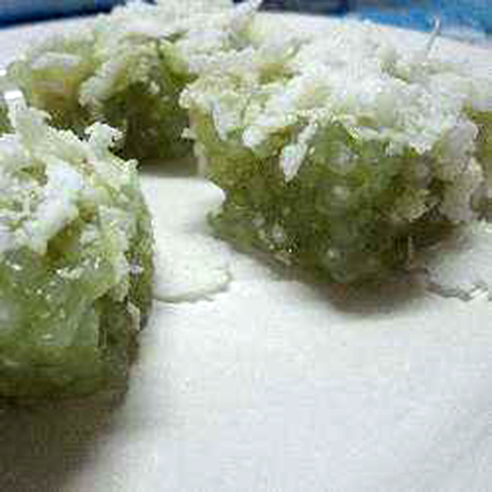 Steamed Pandan Tapioca Pearl Cakes