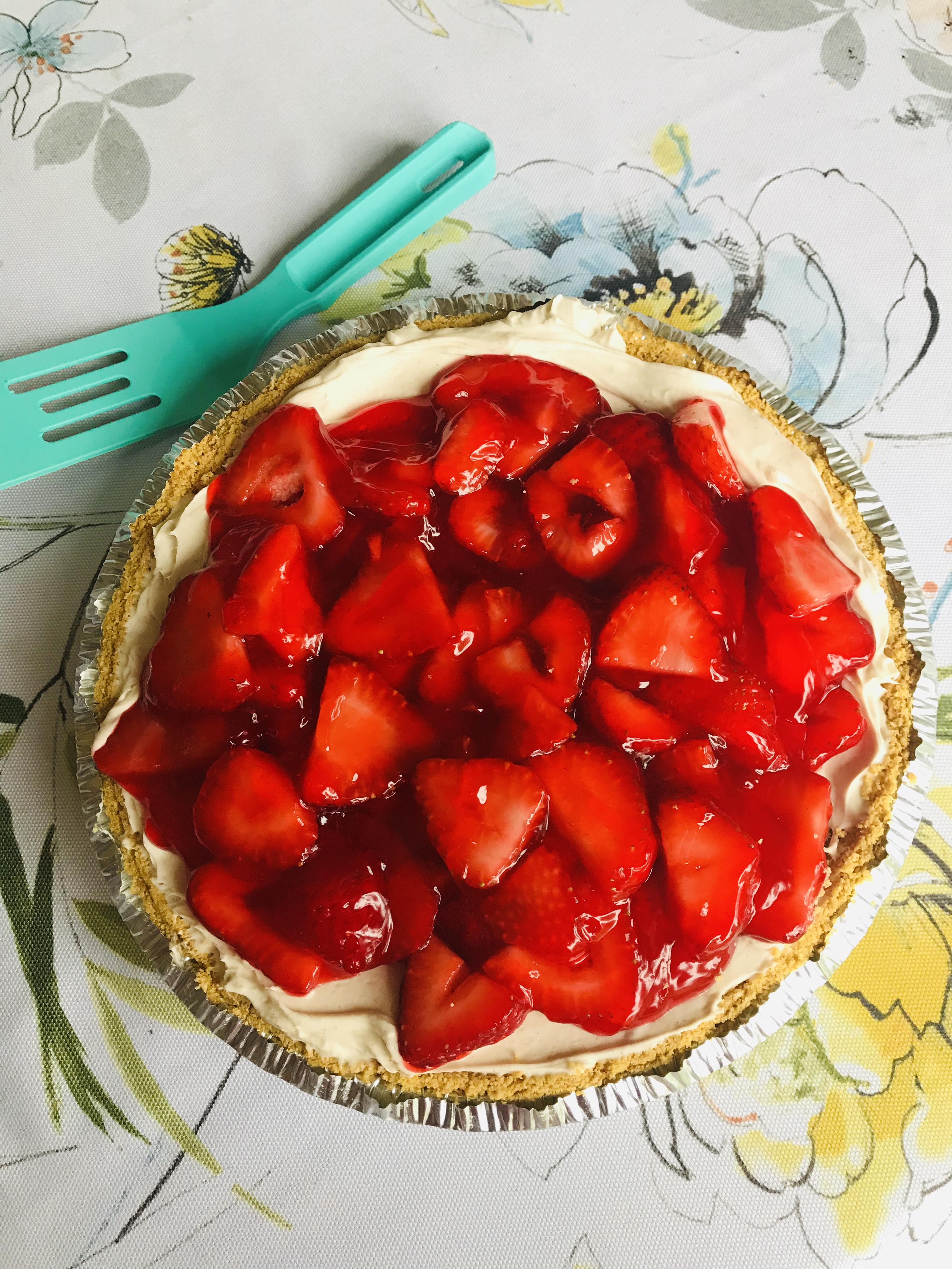 Strawberry Cream Pie To Die For
