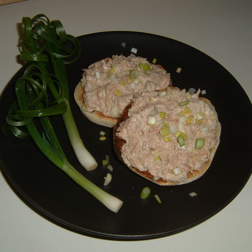 Sushi-Inspired Tuna Salad