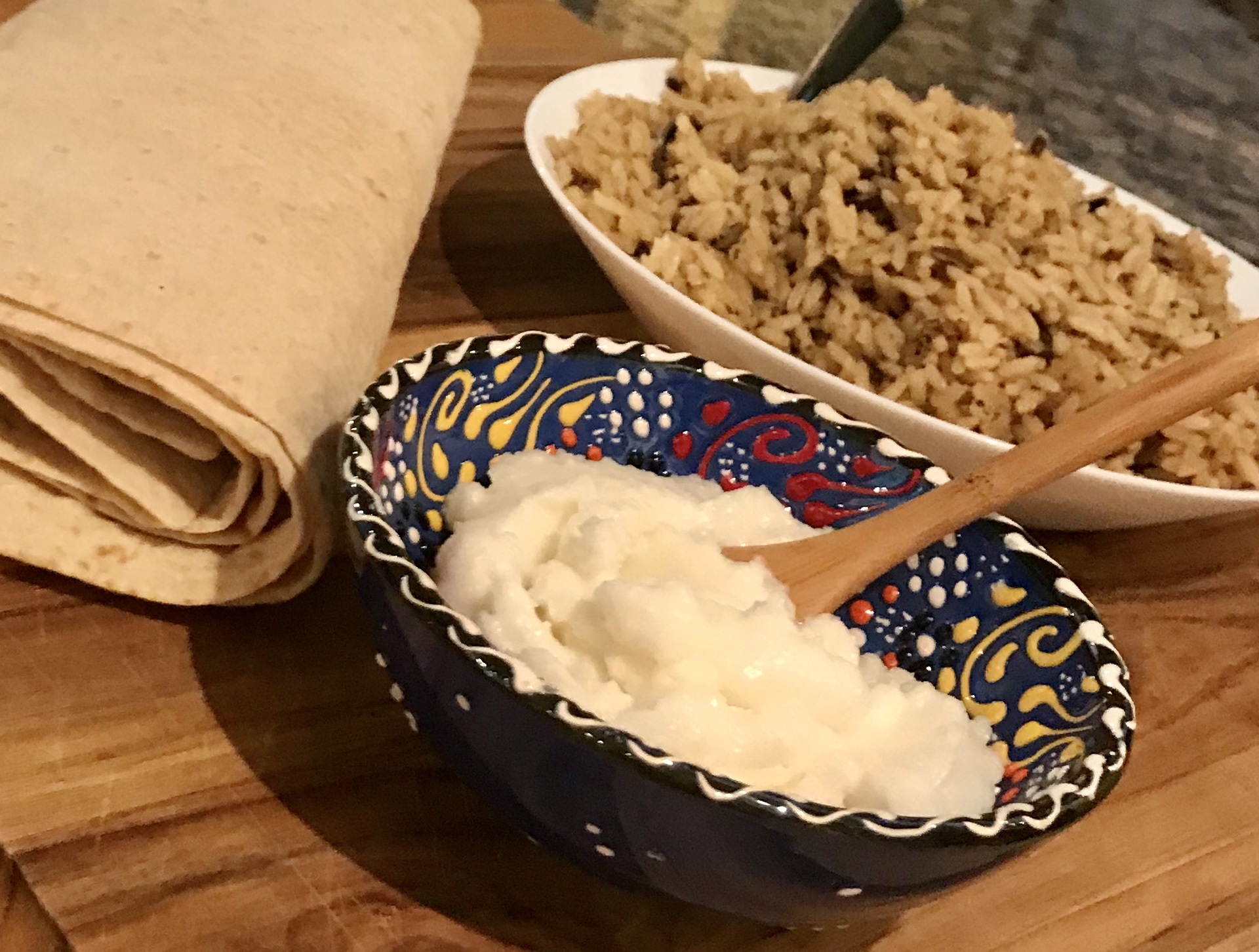 Toum (Lebanese Garlic Spread)