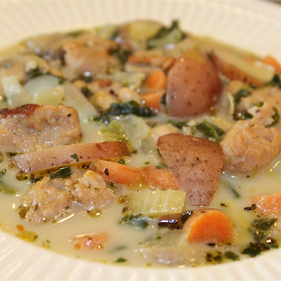 Tuscan Smoked Turkey-Bean Soup