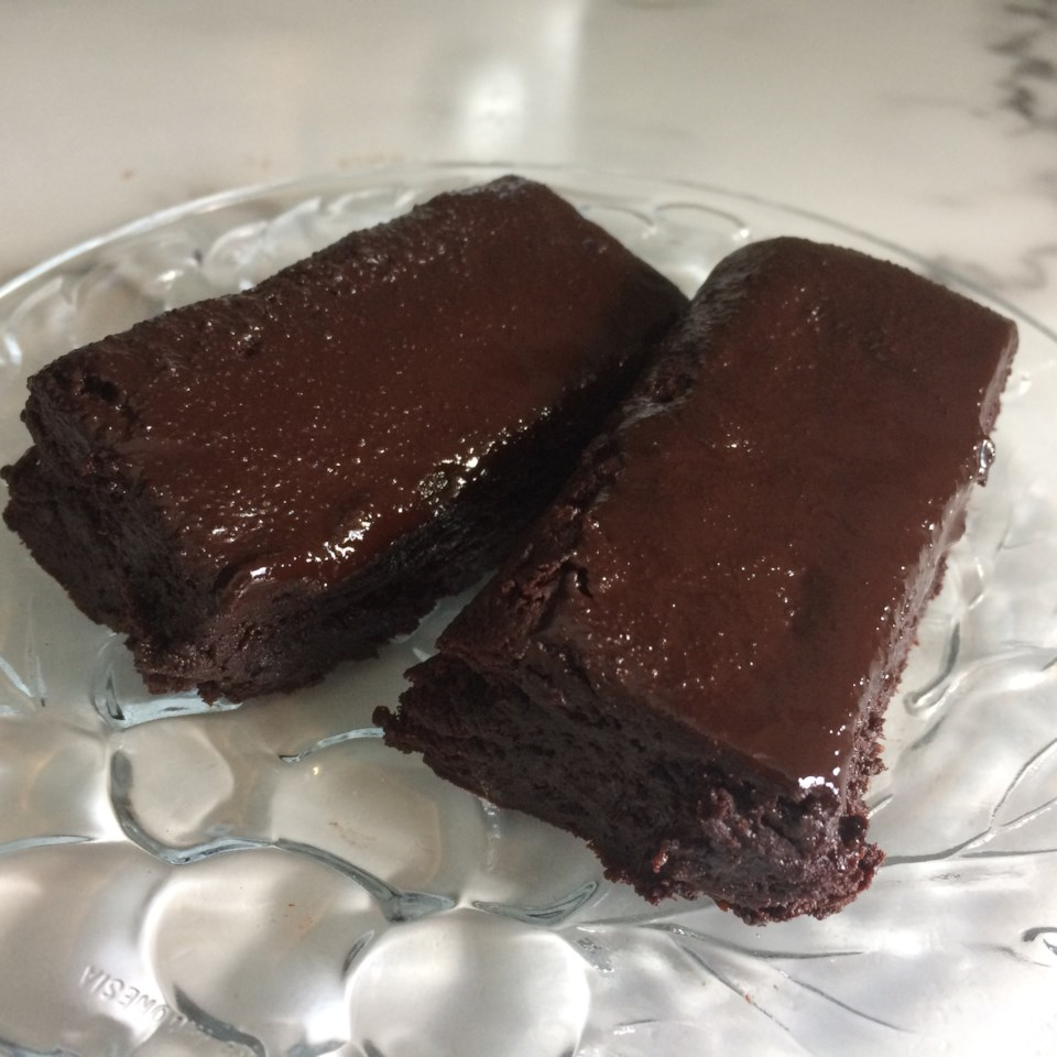 Vegan Cocoa Fudgy Gluten-Free Brownies