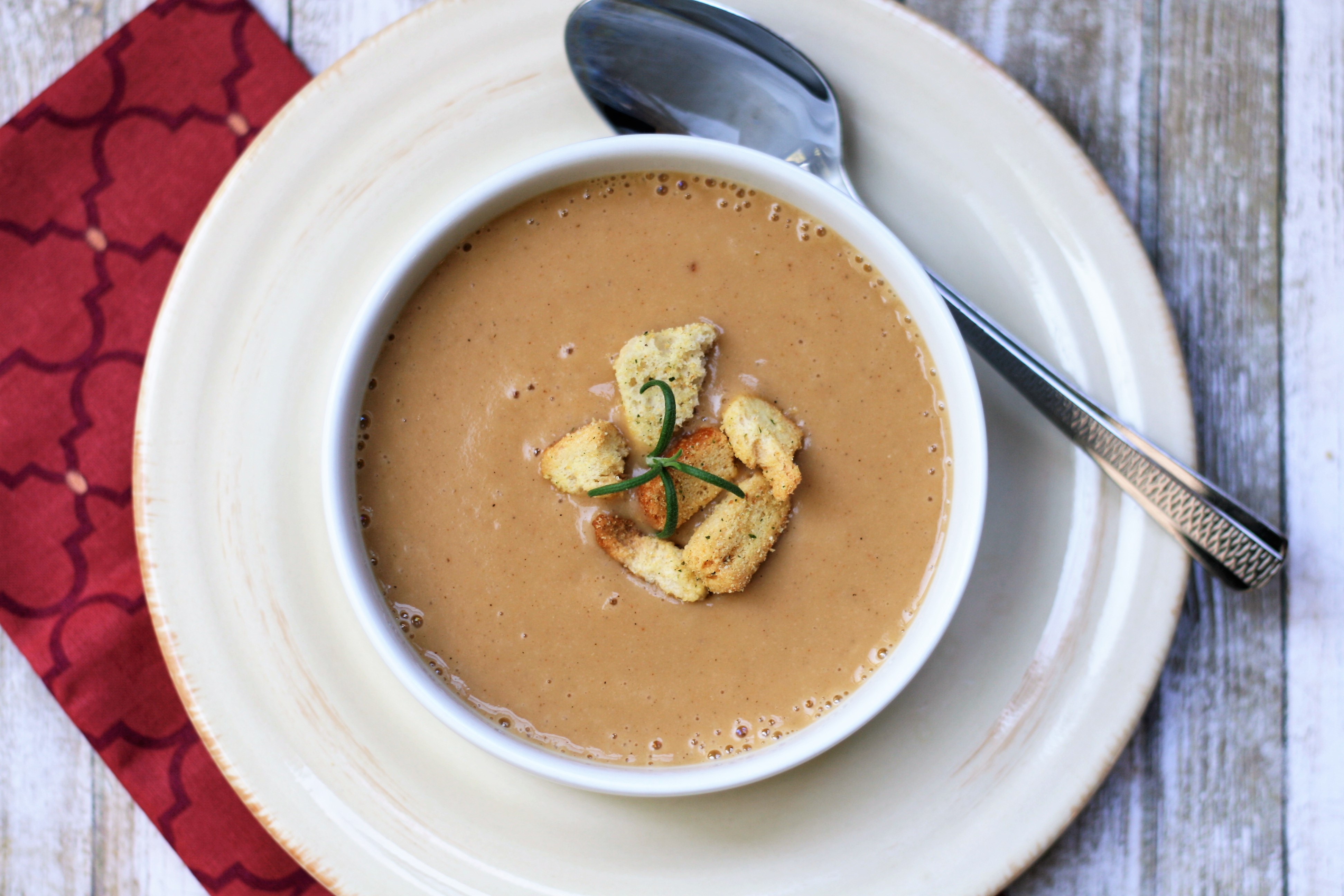 Vegan Roasted Cauliflower Soup