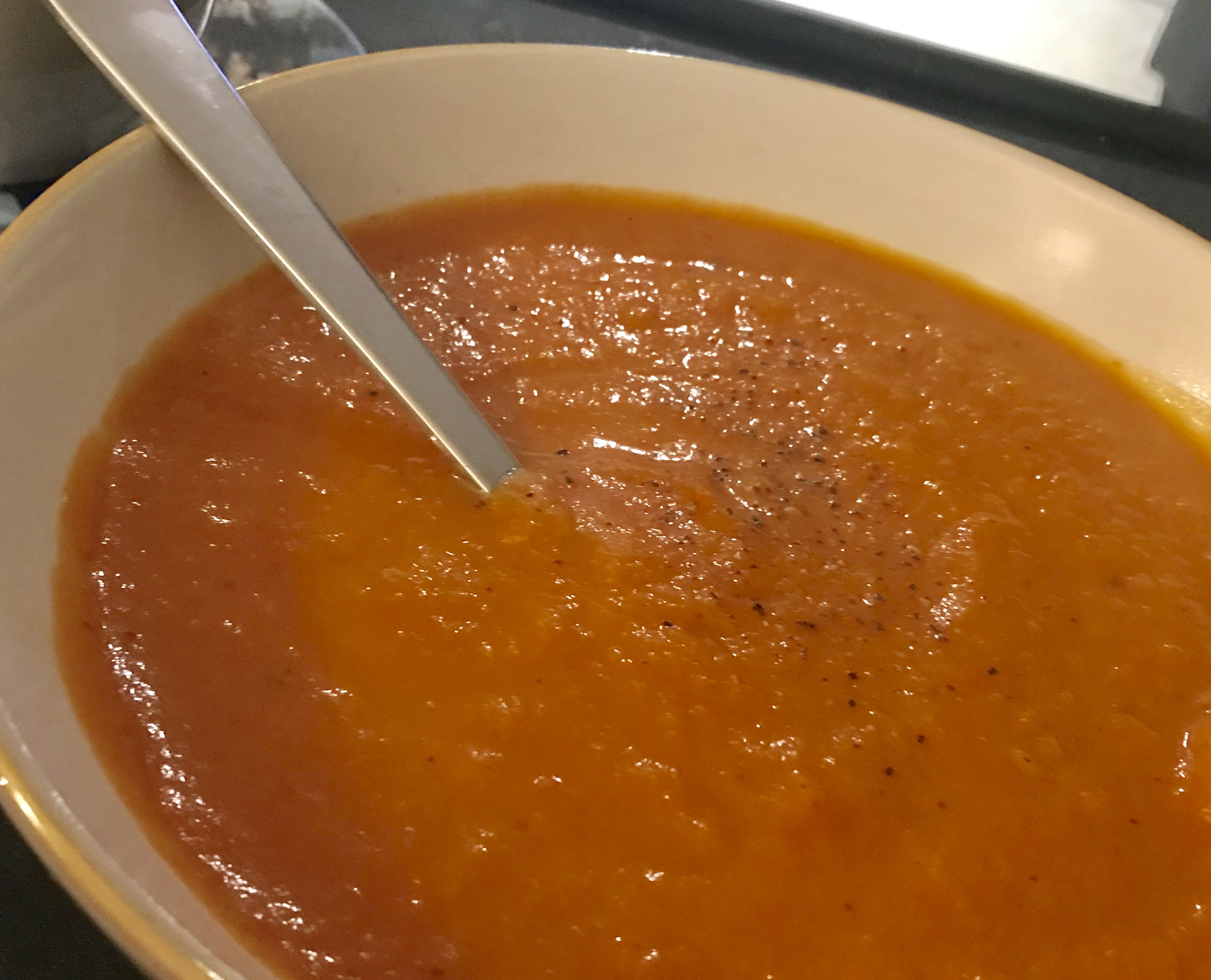 Vegan Roasted Red Pepper and Carrot Soup
