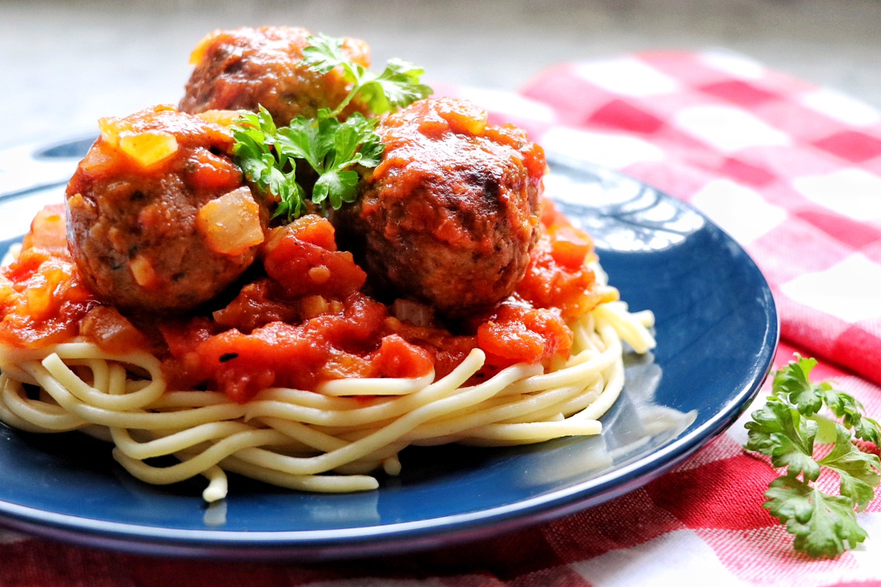 Vegan Spaghetti and (Beyond) Meatballs