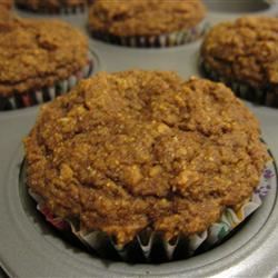 Whole Wheat Pumpkin Muffins with Oat Bran and Flaxseed